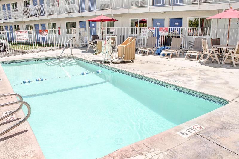 Motel 6 Lancaster, CA image