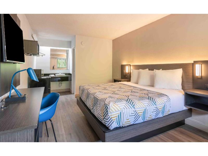Motel 6 Charlotte, Nc - Coliseum image