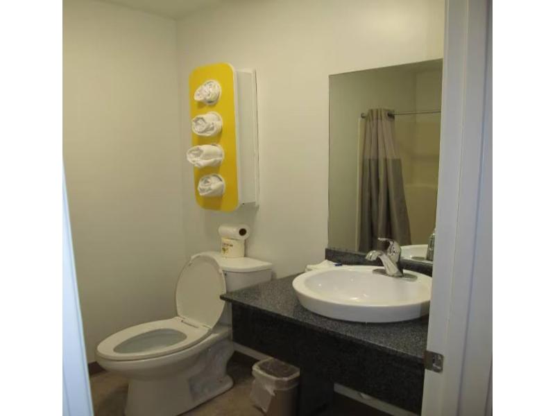 Room Accessible-Queen Size Bed