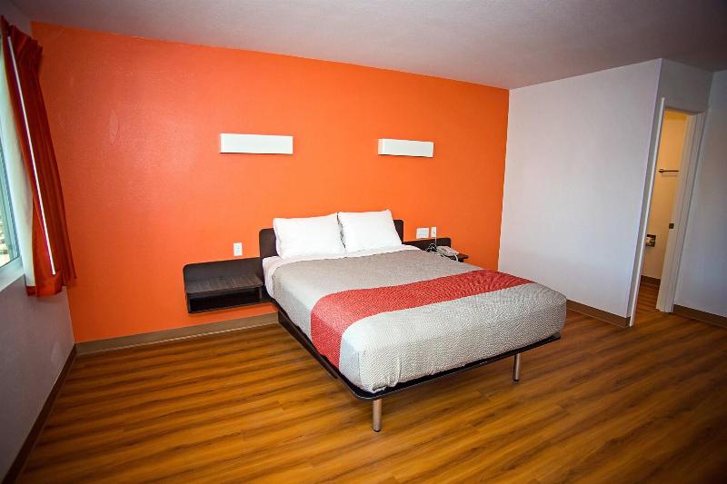 Motel 6 Crescent City, CA image