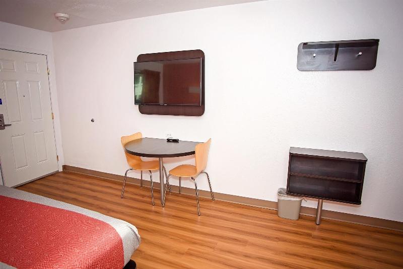 Motel 6 Crescent City, CA image