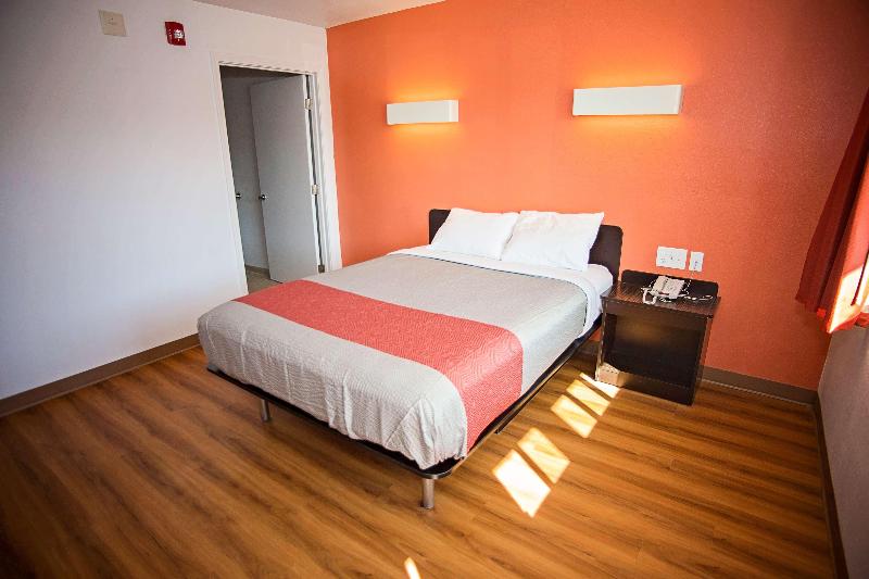 Motel 6 Crescent City, CA image