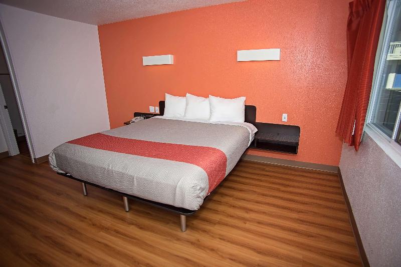 Motel 6 Crescent City, CA image