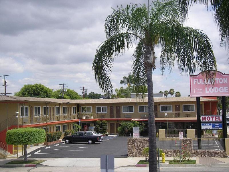 Fullerton Lodge image