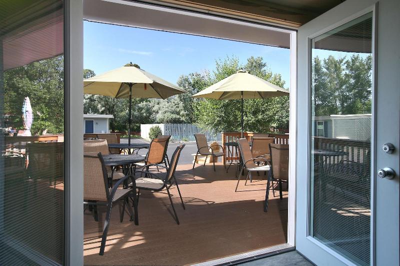 Salida Inn & Monarch Suites image