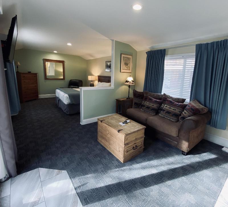Salida Inn & Monarch Suites image