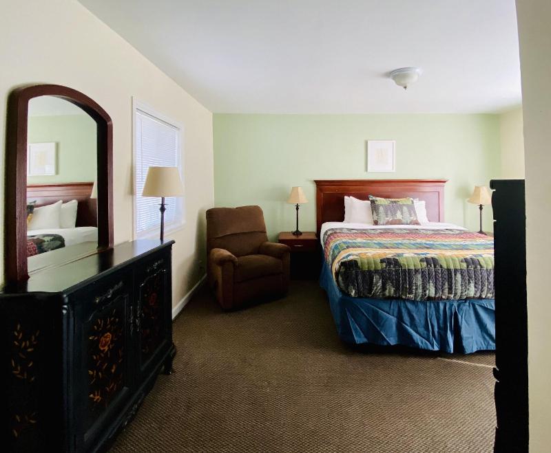 Salida Inn & Monarch Suites image