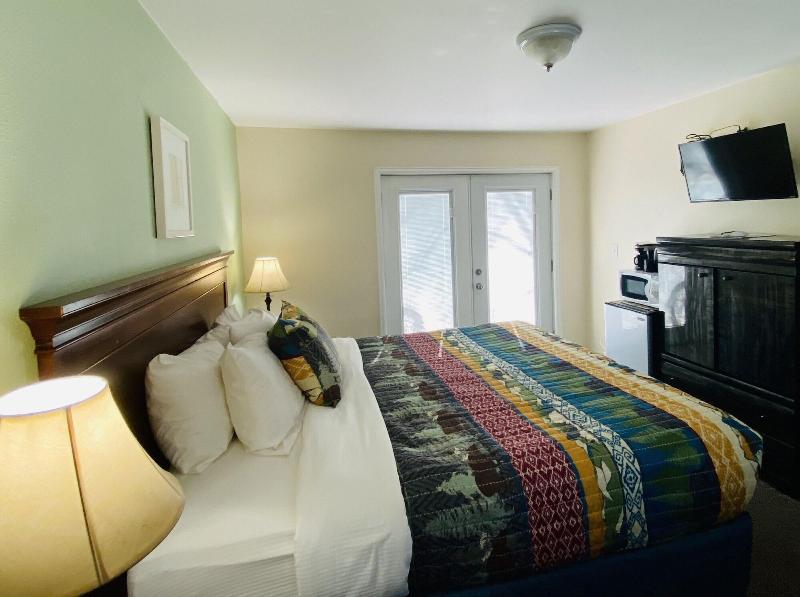 Salida Inn & Monarch Suites image