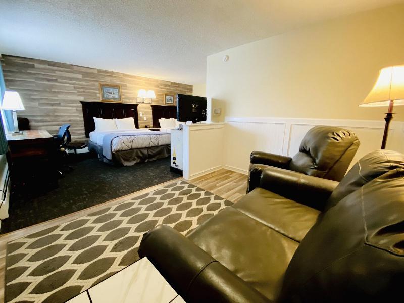 Salida Inn & Monarch Suites image