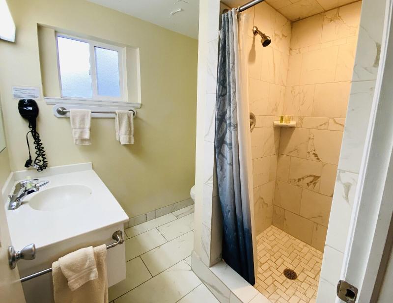Salida Inn & Monarch Suites image