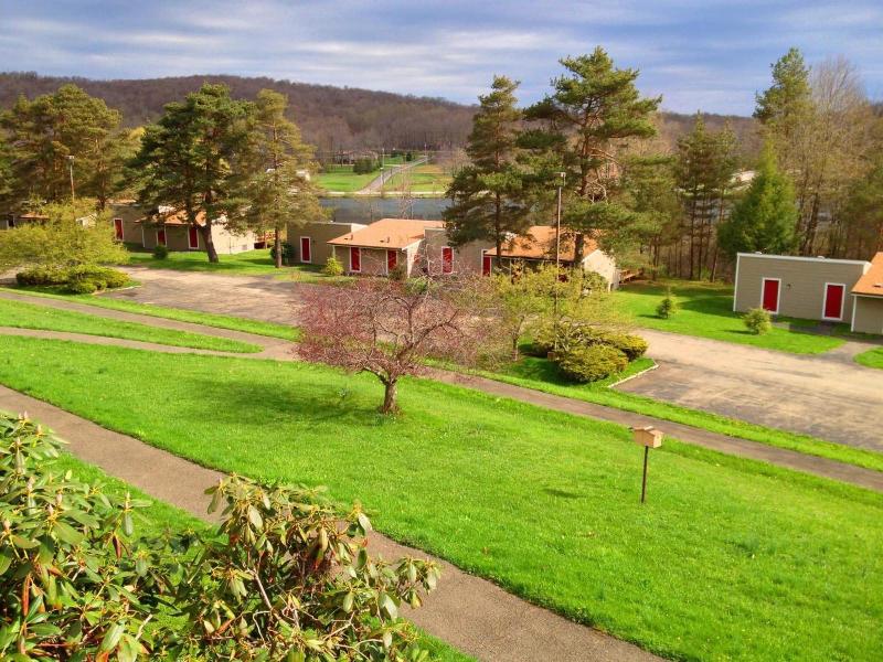 The Lodge At Chalk Hill image