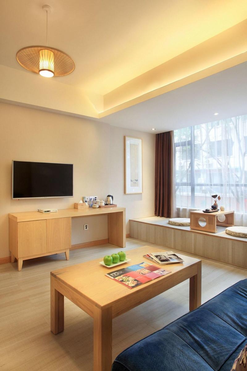 Zhengyang City Center Family Inn image