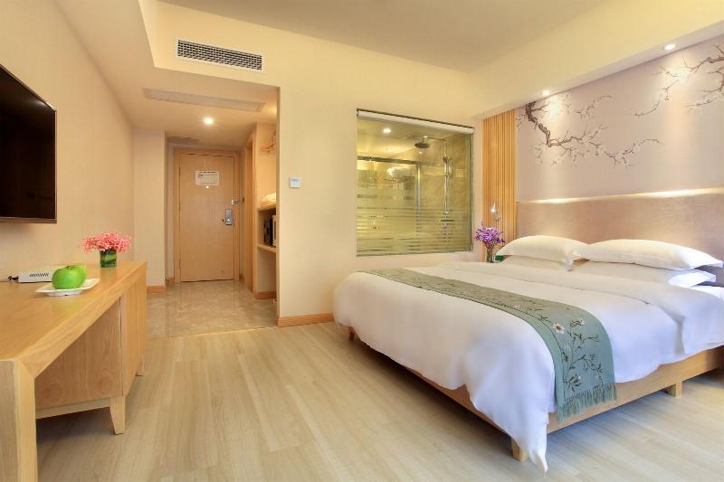 Zhengyang City Center Family Inn image
