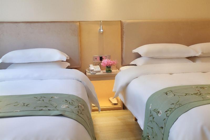 Zhengyang City Center Family Inn image