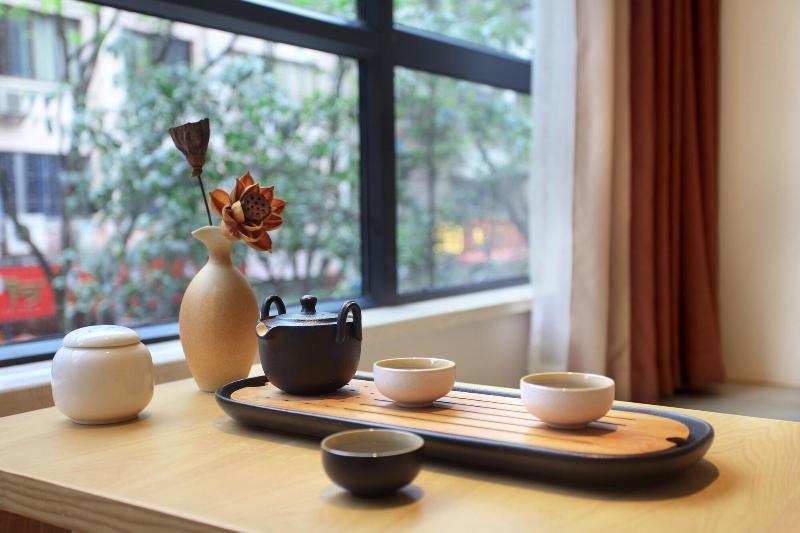 Zhengyang City Center Family Inn image