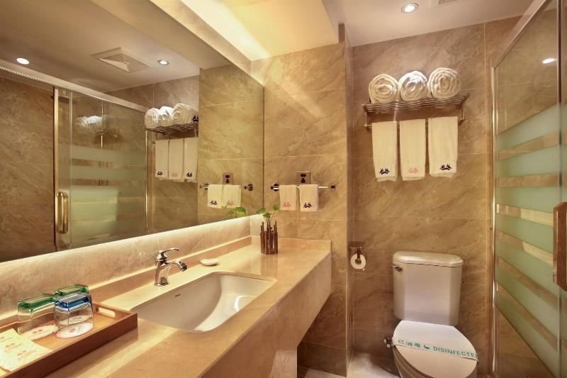 Zhengyang City Center Family Inn image
