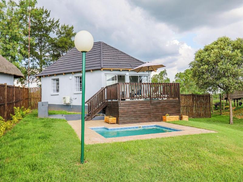 Shumba Valley Lodge image