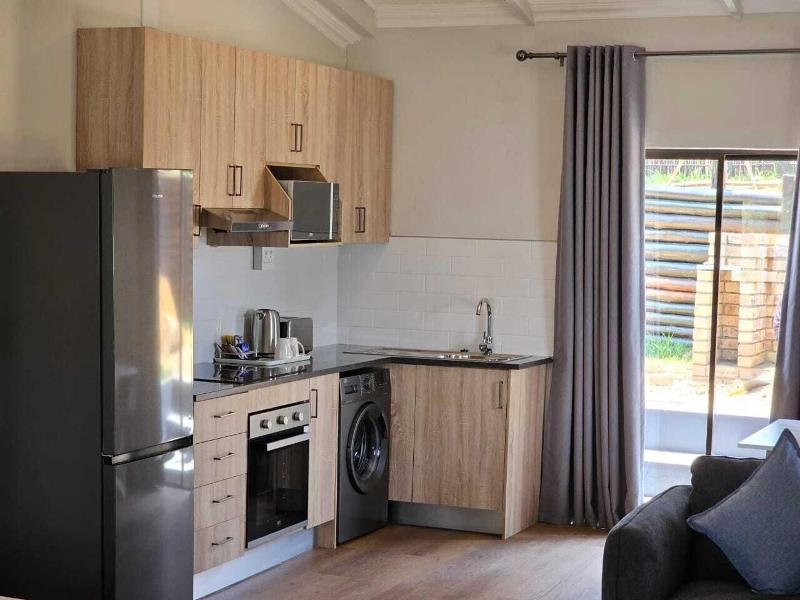 Shumba Valley Lodge image
