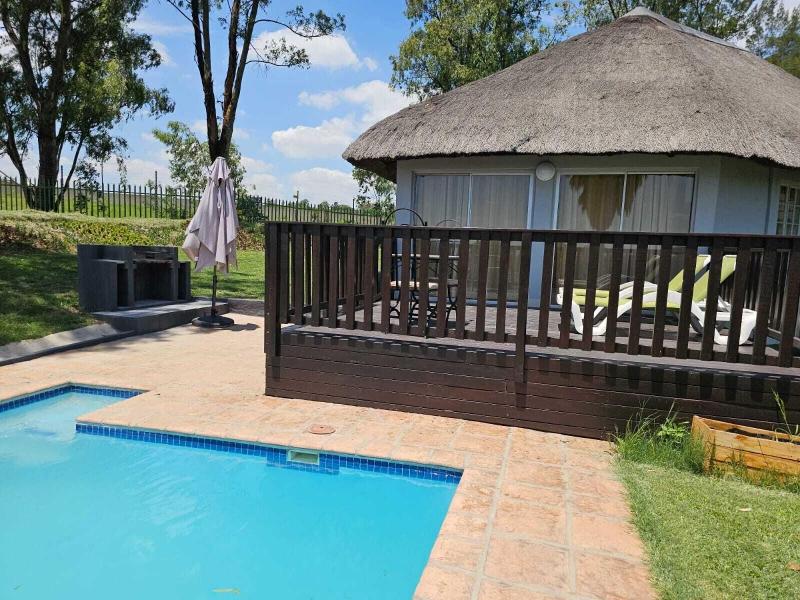 Shumba Valley Lodge image
