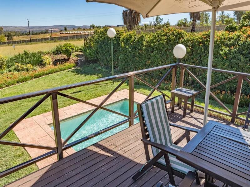 Shumba Valley Lodge image
