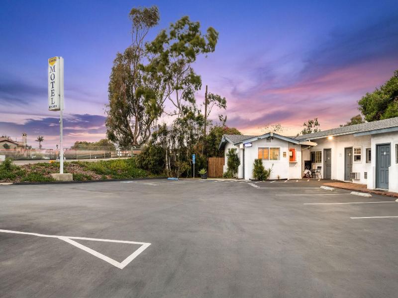 Scandia Motel image