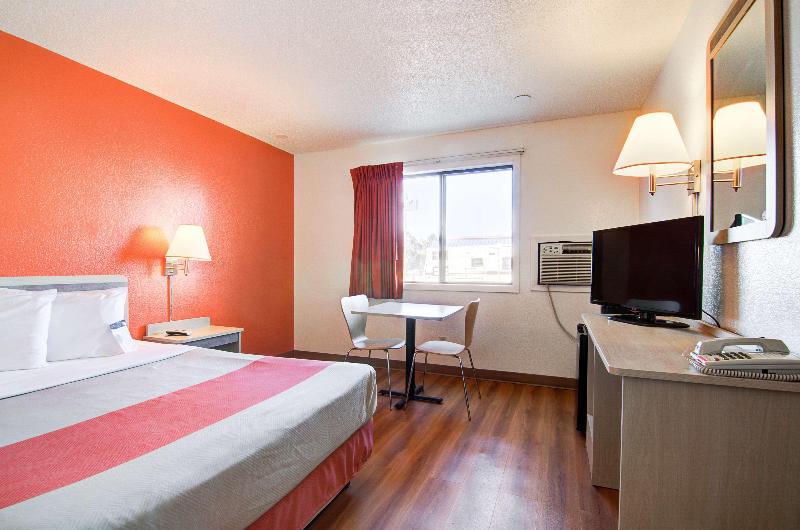 Motel 6 Colby, KS image