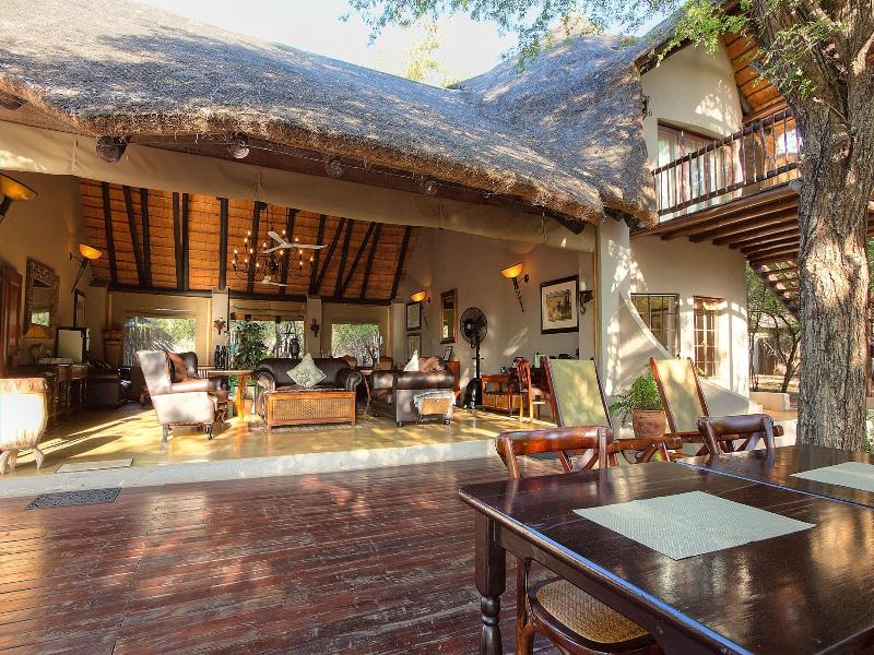 Mvuradona Safari Lodge image