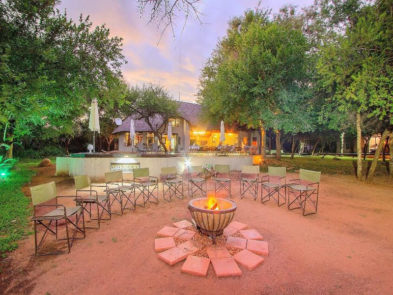 Mvuradona Safari Lodge image