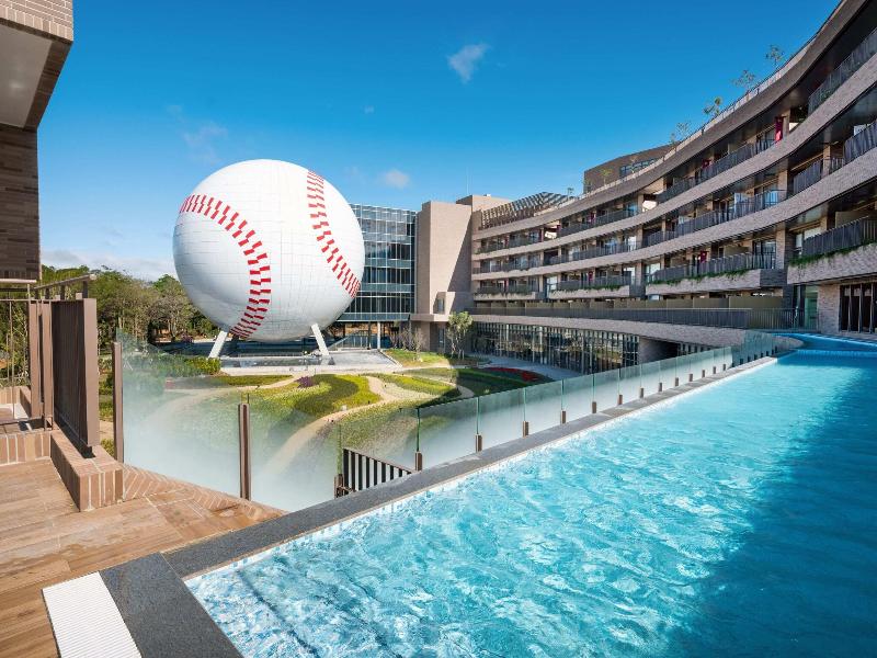Fame Hall Garden Hotel image