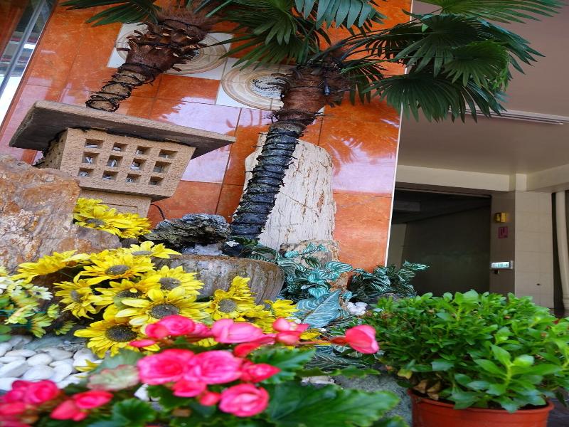 East Commercial Affairs Hotel image