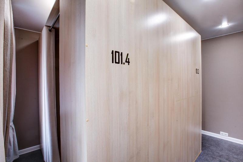 Dad&Cat Capsule Hotel - Hostel — photo 5
