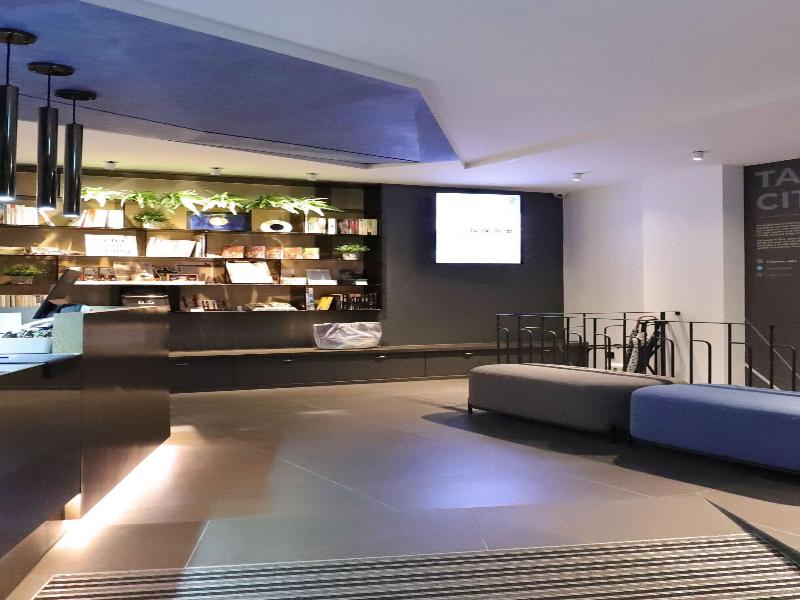 Slow Town Hotel image