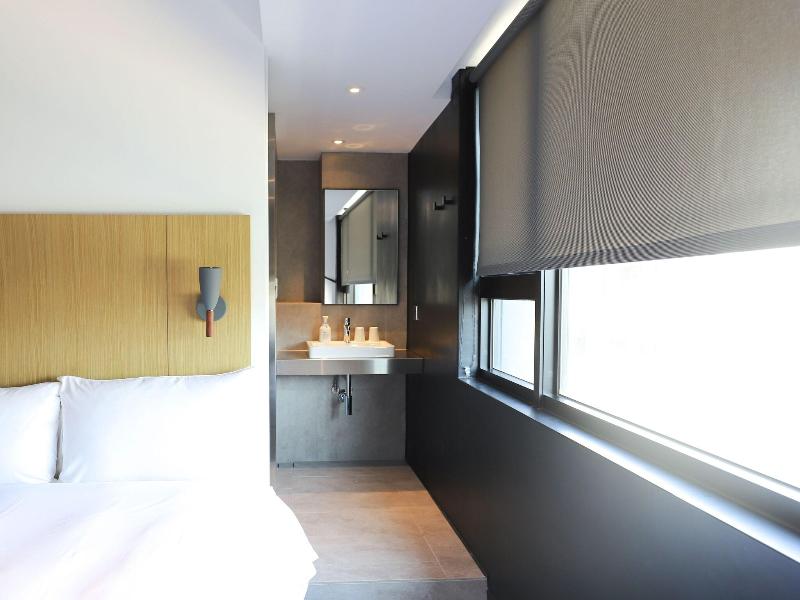 Slow Town Hotel image