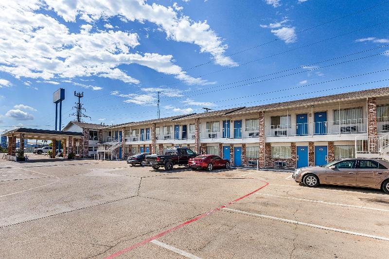 Motel 6 Fort Worth, TX - Convention Center image