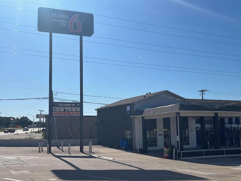 Motel 6 Fort Worth, TX - Convention Center image