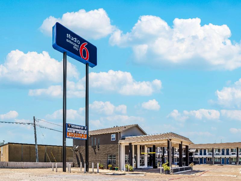 Motel 6 Fort Worth, TX - Convention Center image