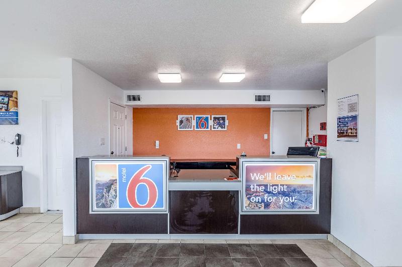 Motel 6 Fort Worth, TX - Convention Center image