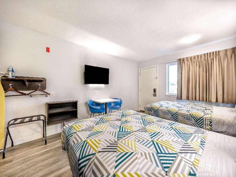 Motel 6 Fort Worth, TX - Convention Center image