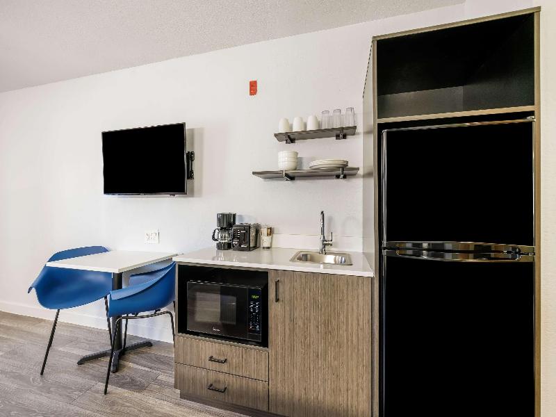 Motel 6 Fort Worth, TX - Convention Center image