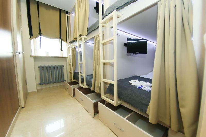 Kupe Capsule Hotel & Hostel — main photo