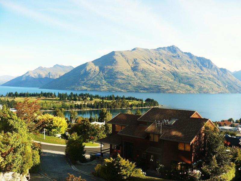 Balmoral Lodge image