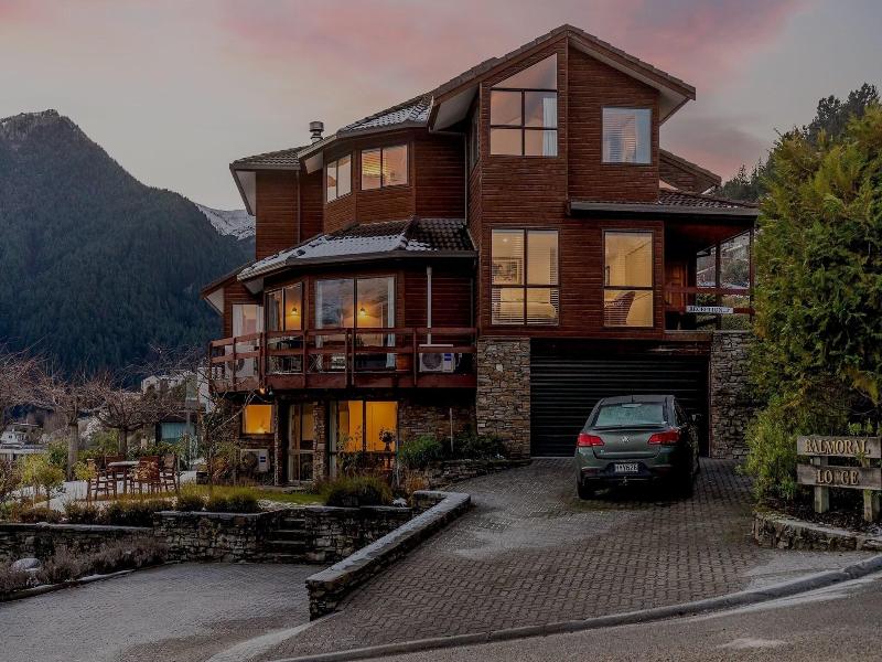 Balmoral Lodge image