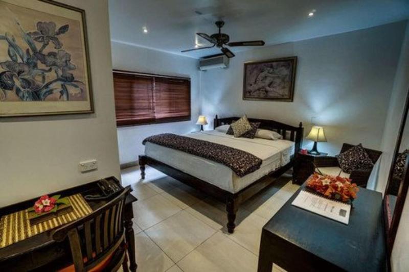 The Seaview Lodge image