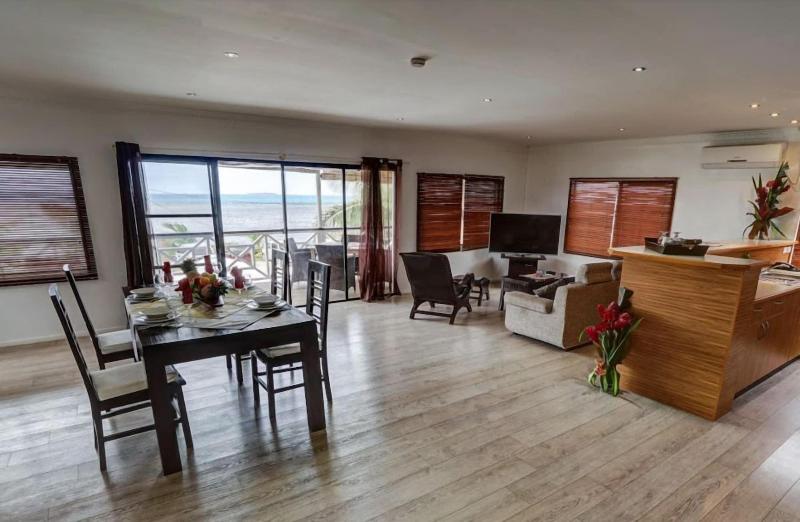 The Seaview Lodge image