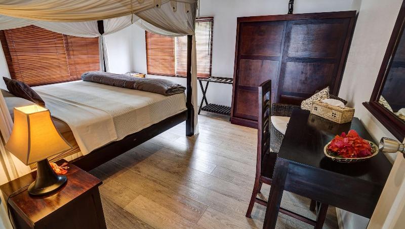 The Seaview Lodge image