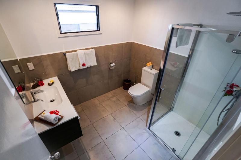 The Seaview Lodge image