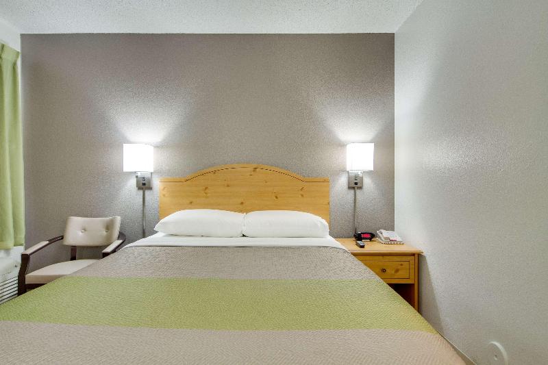 Studio 6 North Richland Hills, TX - Fort Worth image