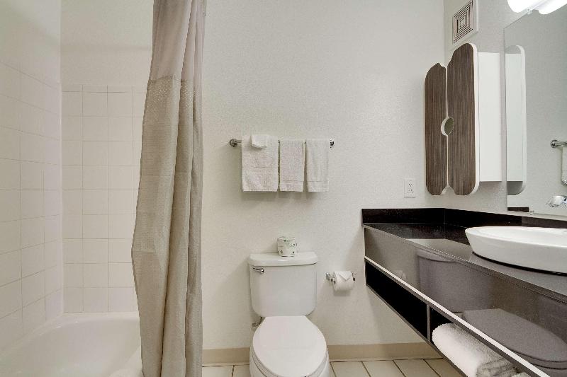 Studio 6 North Richland Hills, TX - Fort Worth image