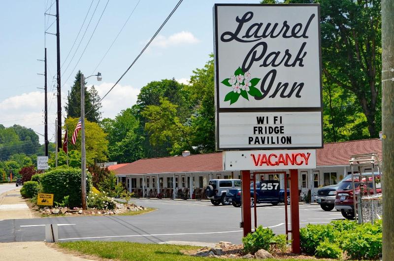 Laurel Park Inn image