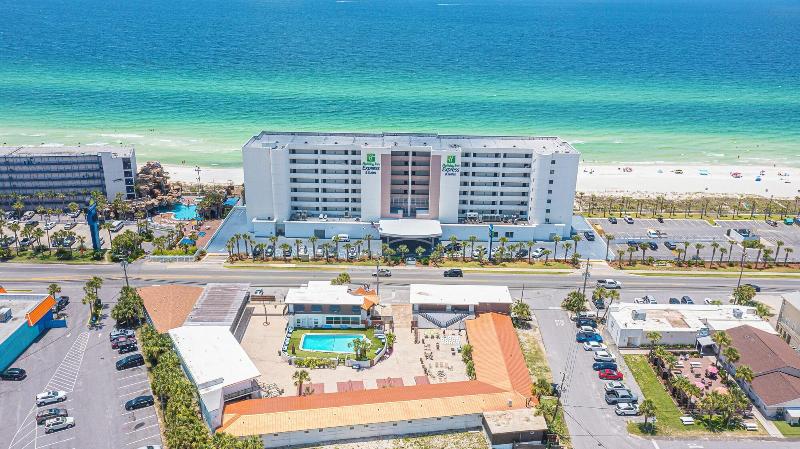 Banana Peel Resort — exterior view